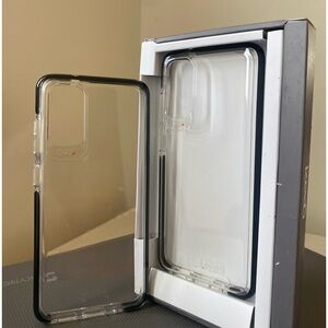 gear4 new 2 pieces samsung s 6.2 clear